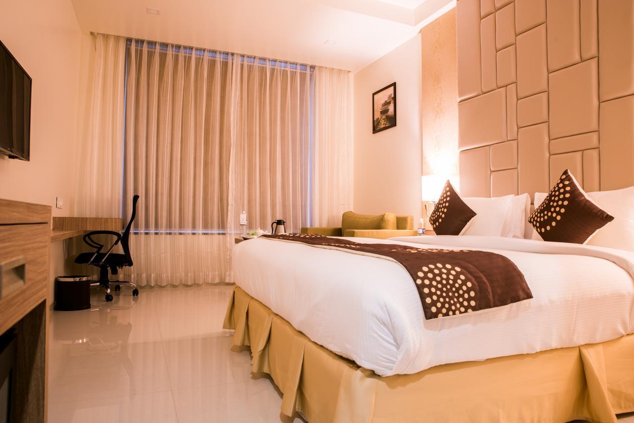 Grand Rio Nashik Exterior foto